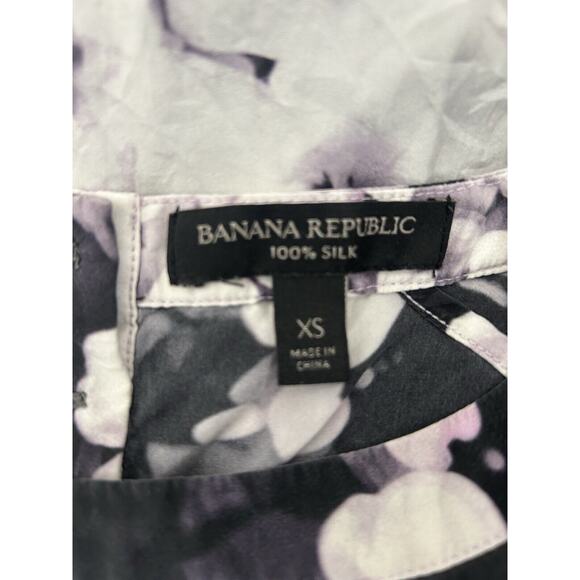 Banana Republic 100% Silk Purple Floral Blouse W/ Back Buttons Office Luxe Sz XS - Picture 5 of 5